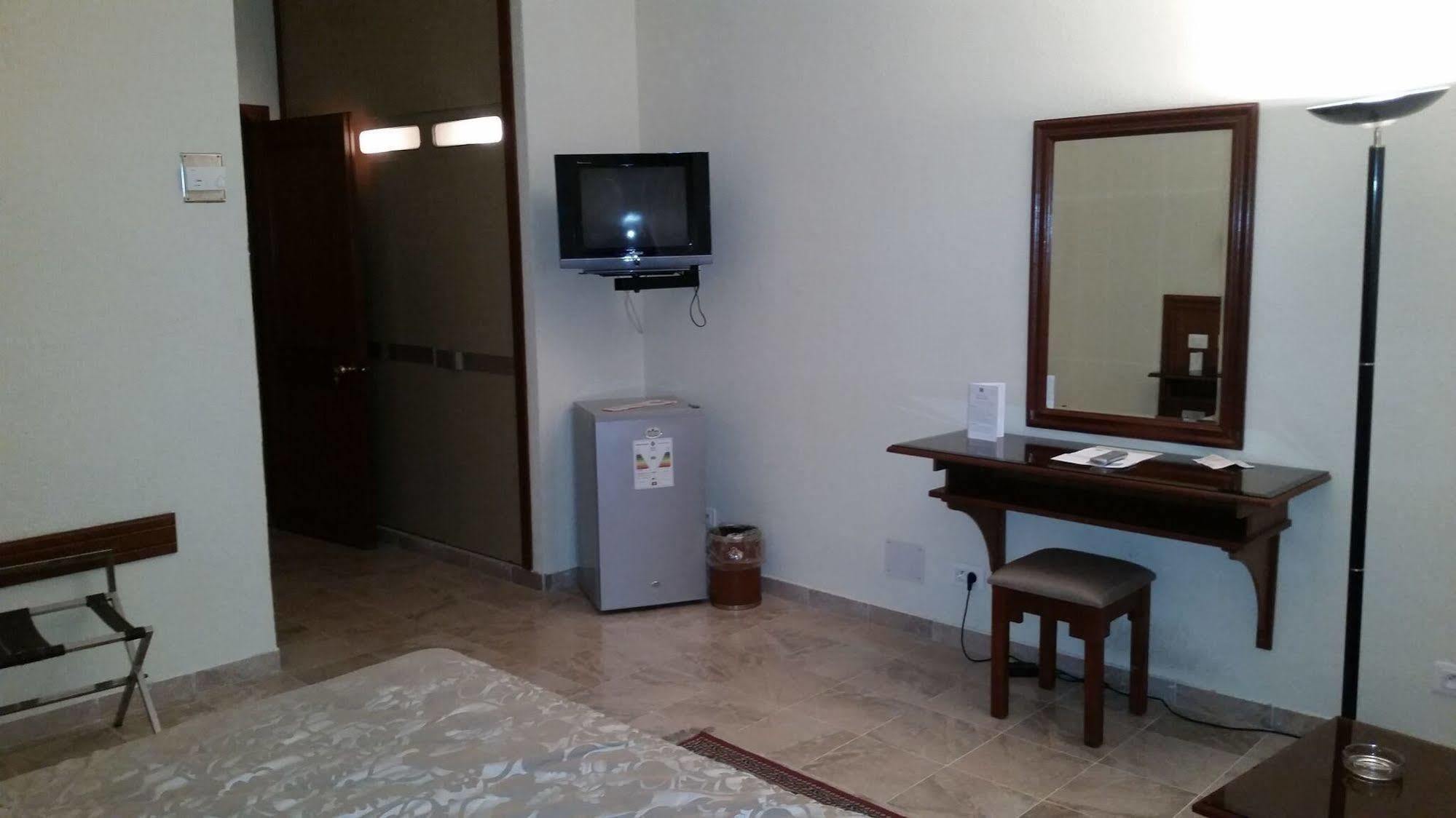 El Hana International Tunis Eksteriør billede
